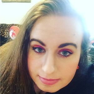 Meet your Posher, Karin